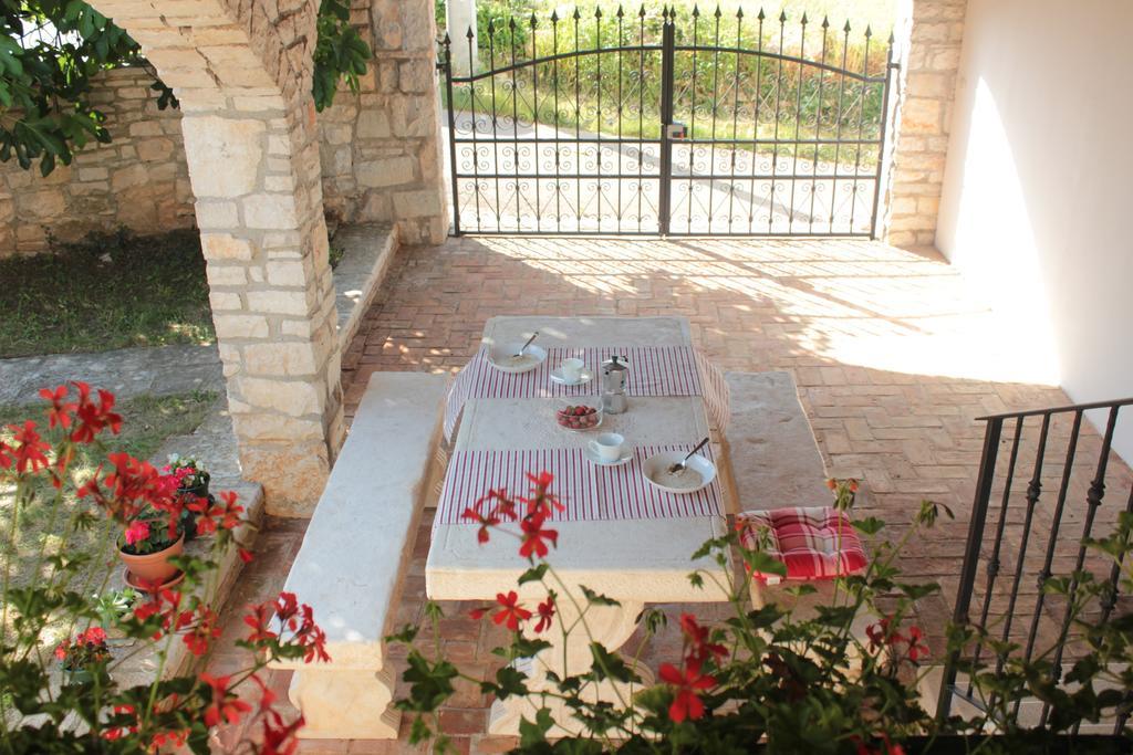 Holiday Home Kukurin Bale Εξωτερικό φωτογραφία